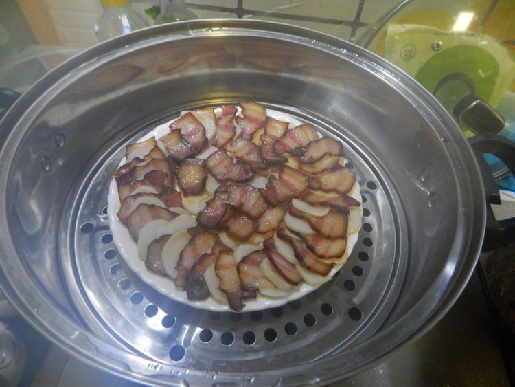 芋头蒸腊肉步骤8
