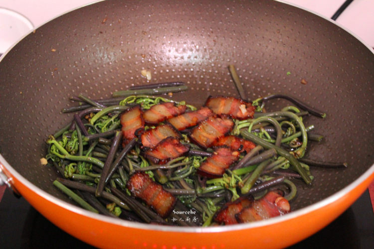 蕨菜炒腊肉（独家）步骤6