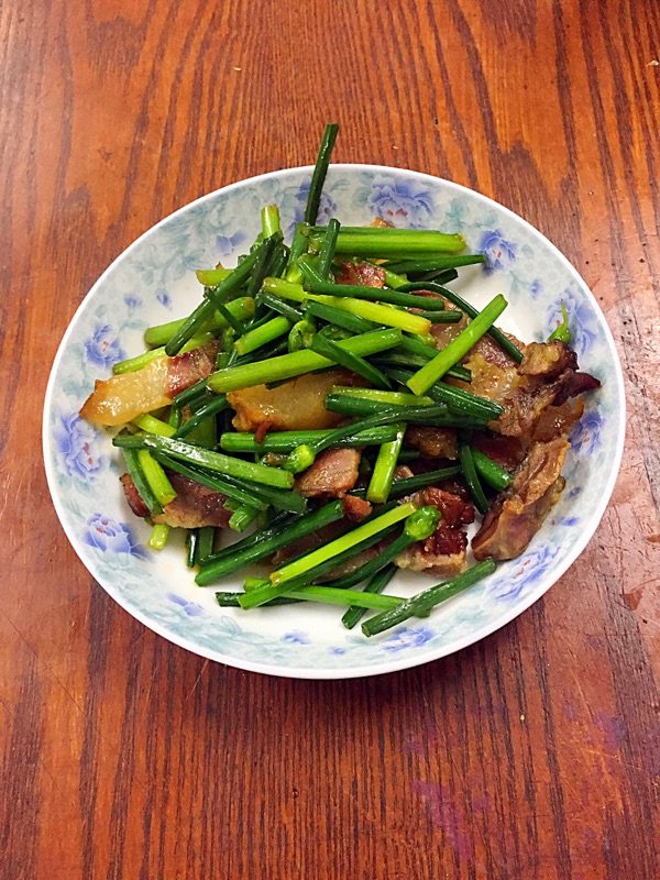 韭菜苔炒腊肉步骤8