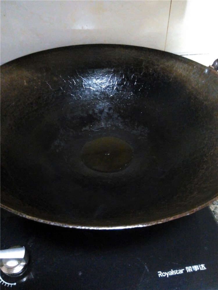 蒜薹炒腊肉#本味家乡步骤5