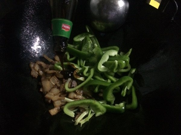 菜掓炒腊肉步骤5