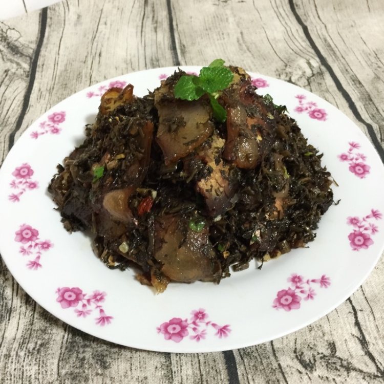 闭风儿菜炒腊肉步骤9