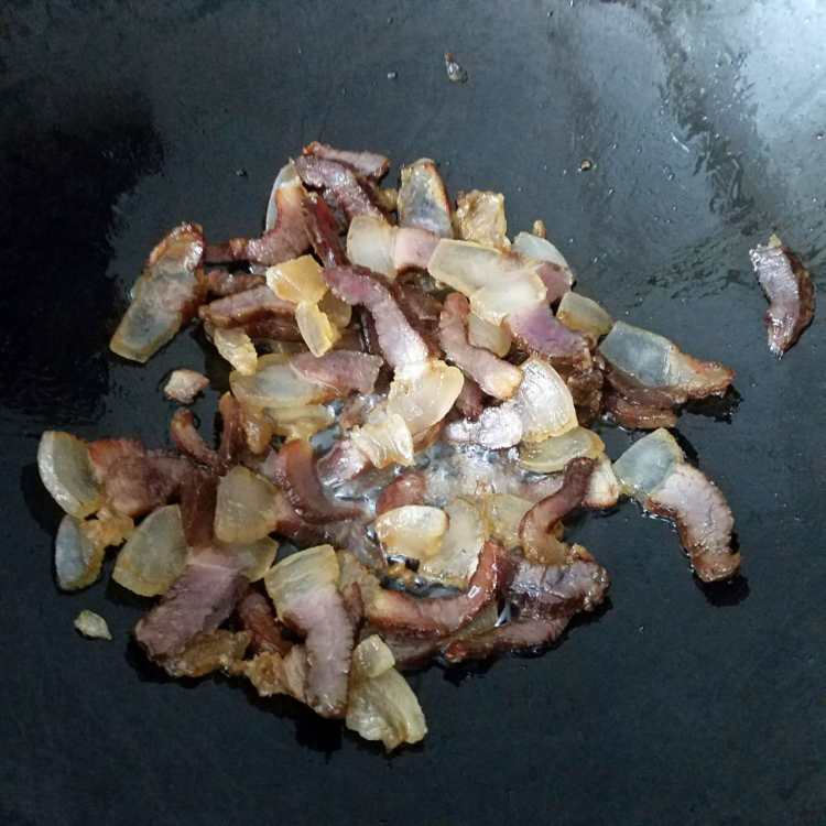 芥兰炒腊肉步骤4