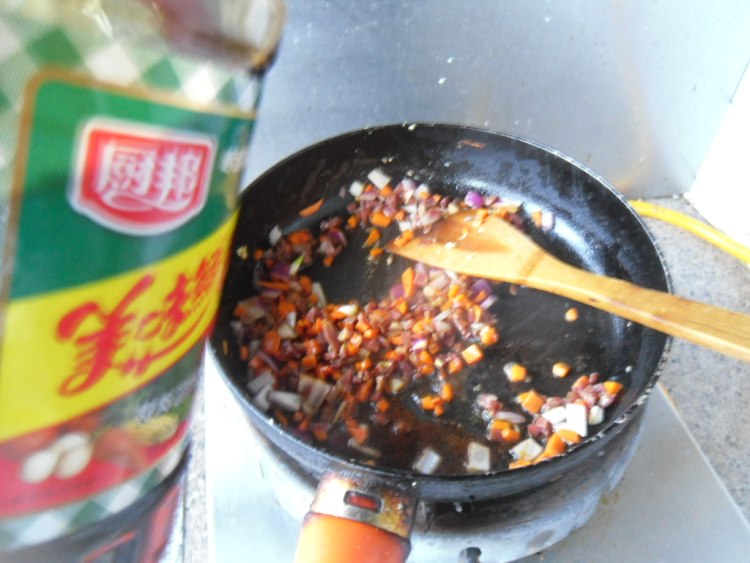 腊肉蛋炒饭步骤8