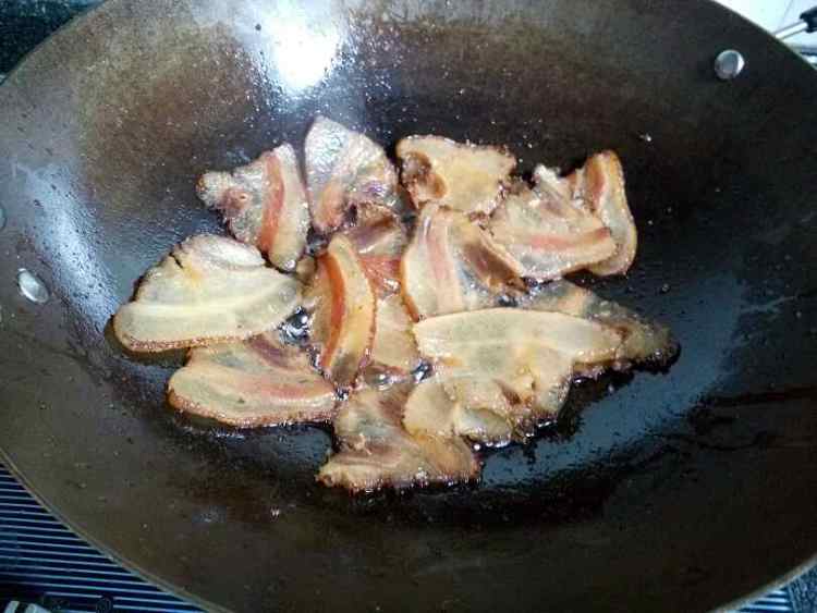 豆干炒腊肉步骤5