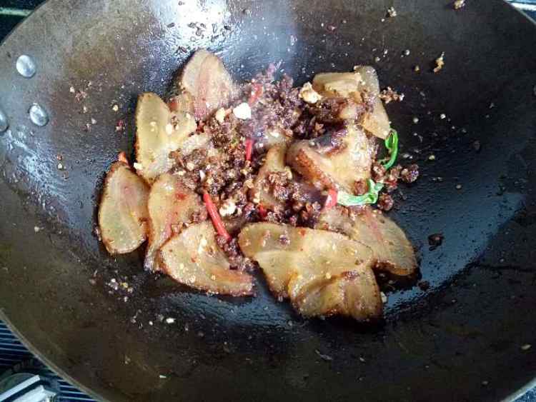 豆干炒腊肉步骤8