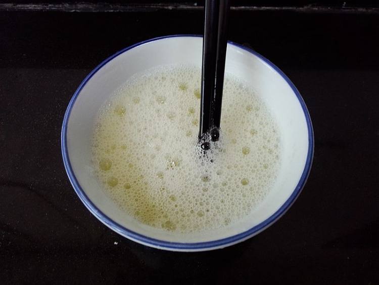 腊肉炒蛋白步骤3