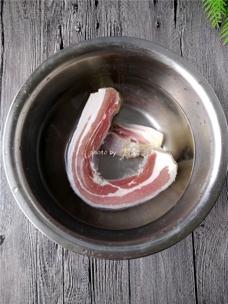 香煎腊肉步骤2