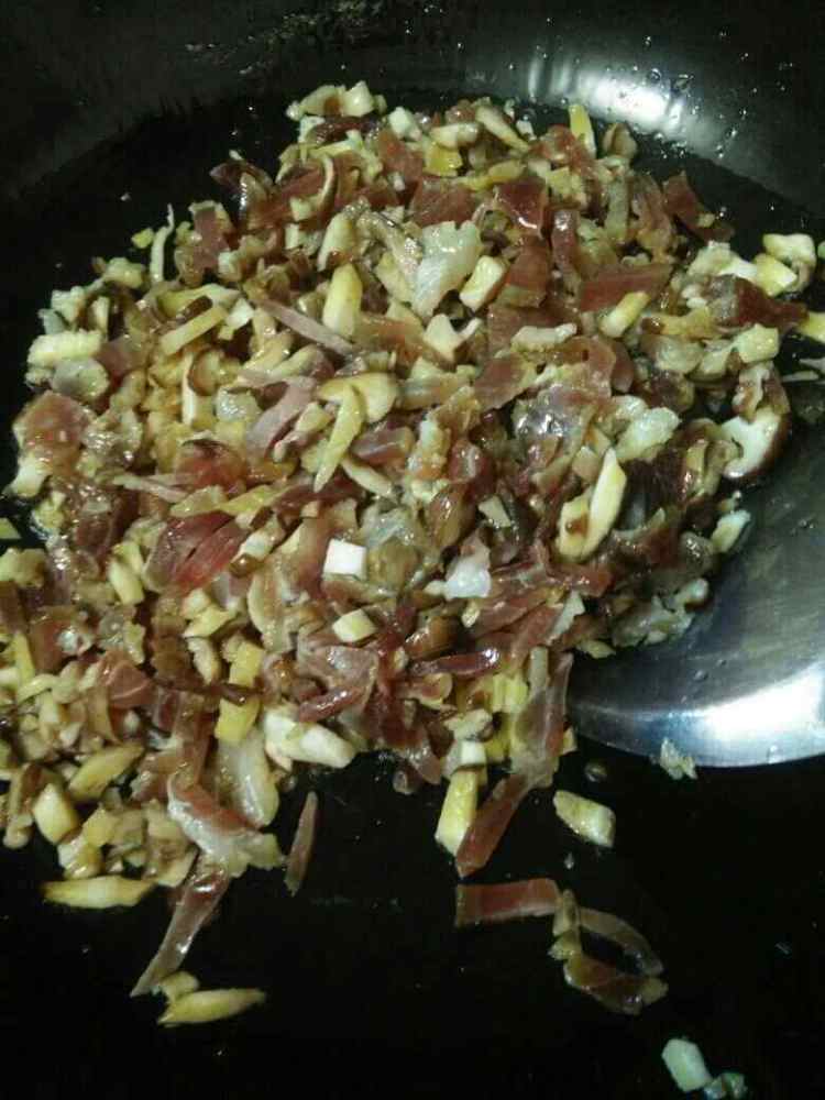 腊肉香菇粽步骤3