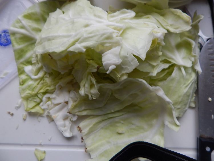 包菜炒腊肉步骤1