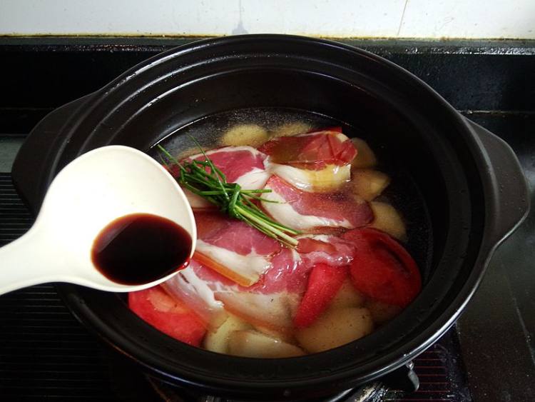 腊肉炖土豆步骤10