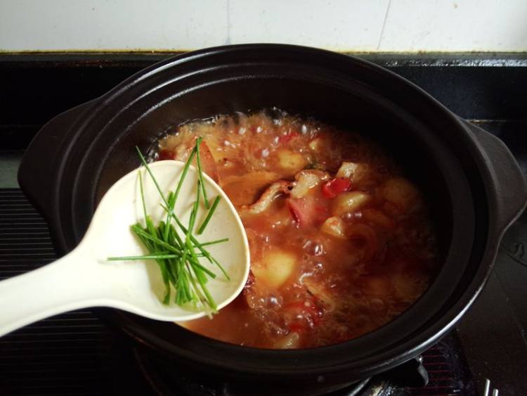 腊肉炖土豆步骤12