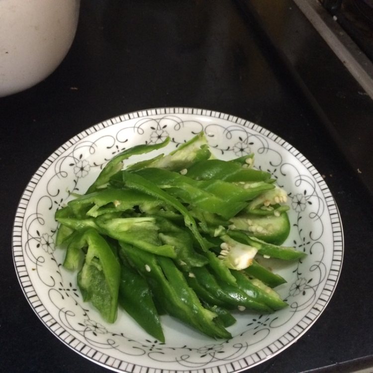 腊肉蒜苗步骤3