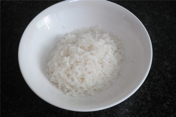 腊肉鲜蔬一锅焖步骤3
