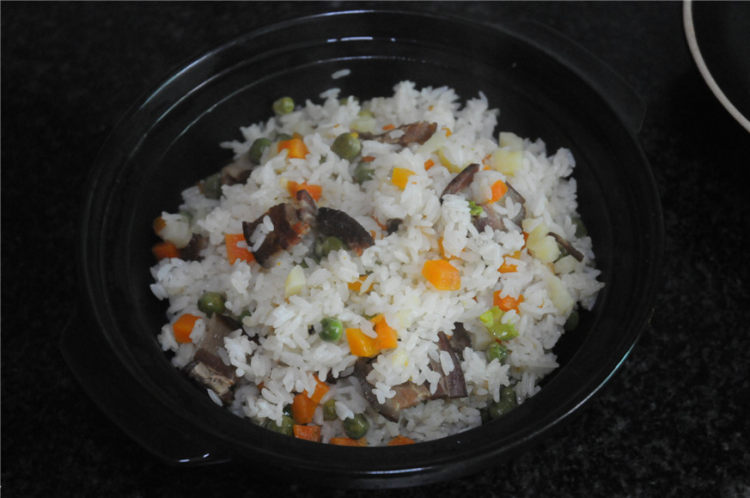 腊肉鲜蔬一锅焖步骤8