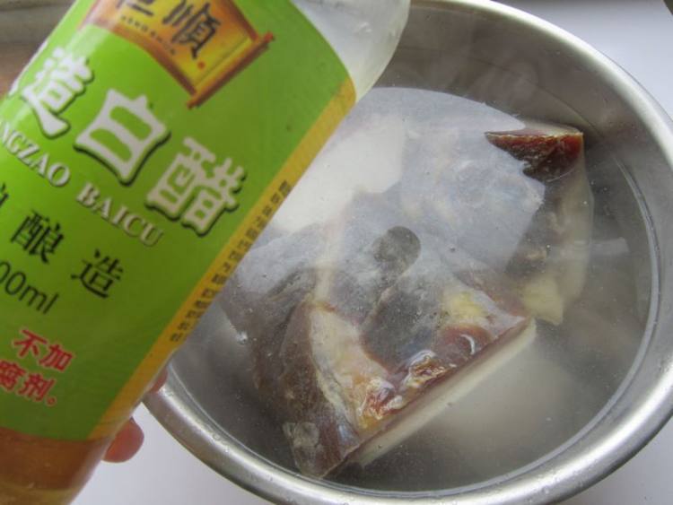 莴笋炖腊肉步骤3