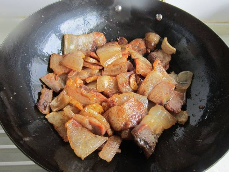 干豇豆炖腊肉步骤6