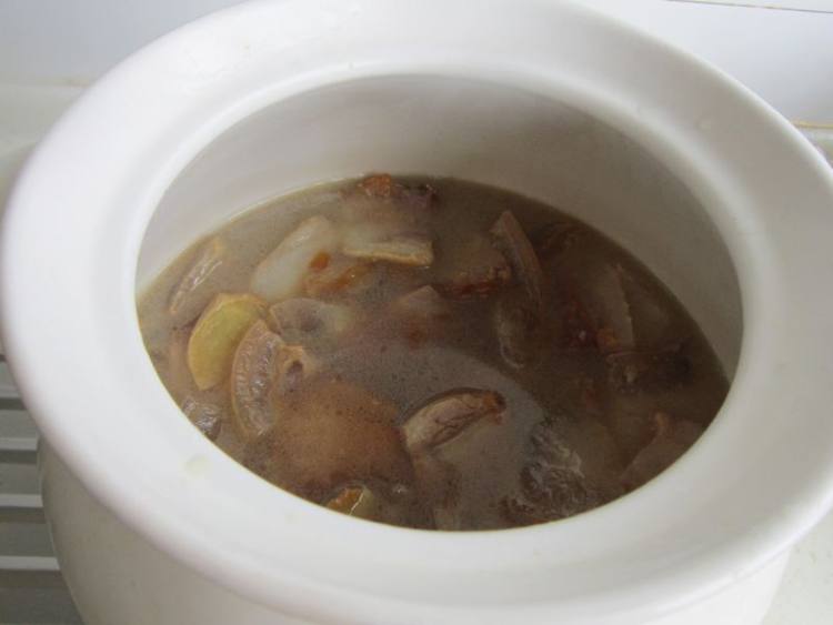 干豇豆炖腊肉步骤8