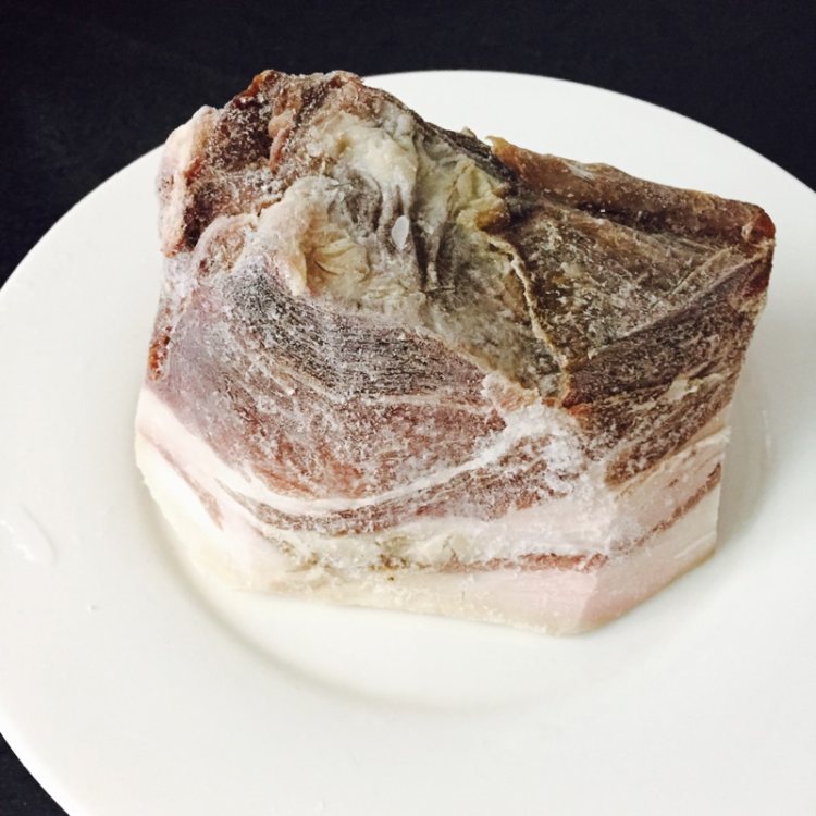 韭苔腊肉步骤1