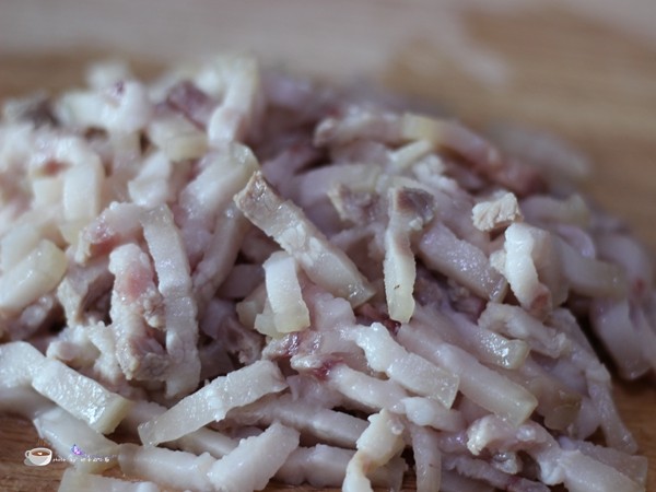腊肉泡椒汤圆步骤5