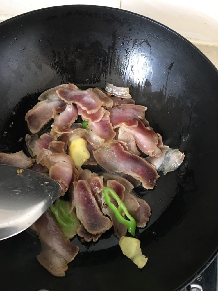 西芹腊肉步骤7
