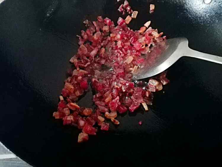 豌豆腊味饭步骤5