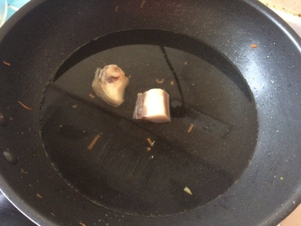 腊肉炒芥兰步骤3