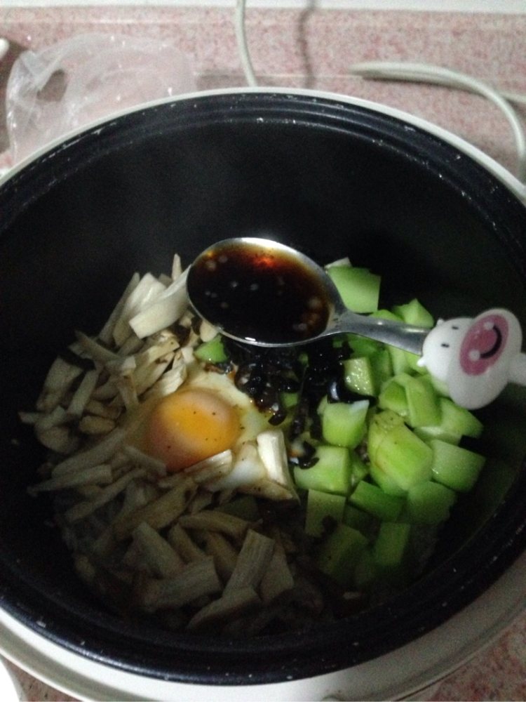 电饭锅版杂菜饭步骤6