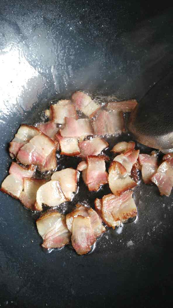 腊肉炒酸四季豆步骤6
