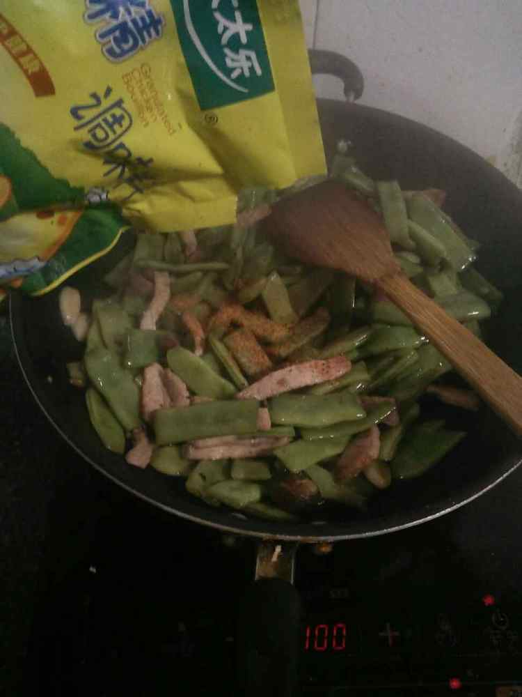 扁豆炒腊肉步骤9
