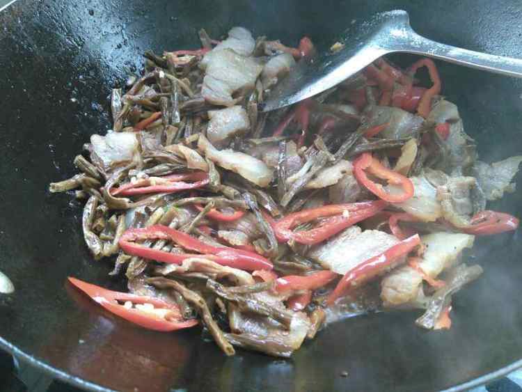 干豆角炒腊肉步骤7