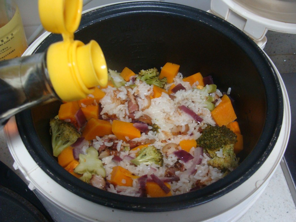 南瓜腊肉焖饭步骤9