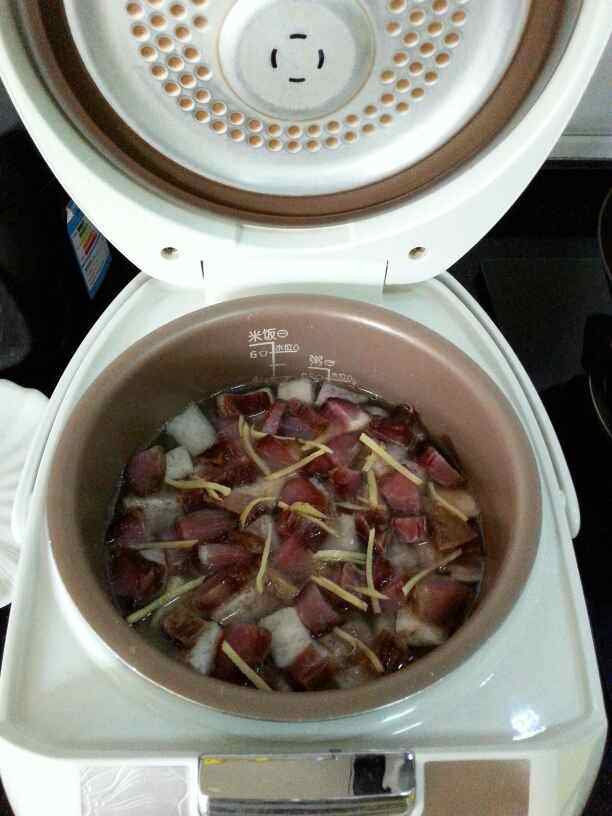 芋头腊肉饭步骤8