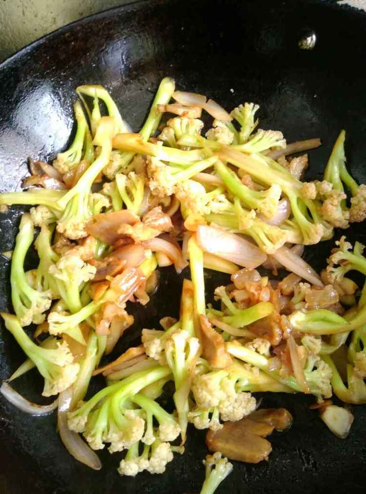 腊炒有机花菜步骤9