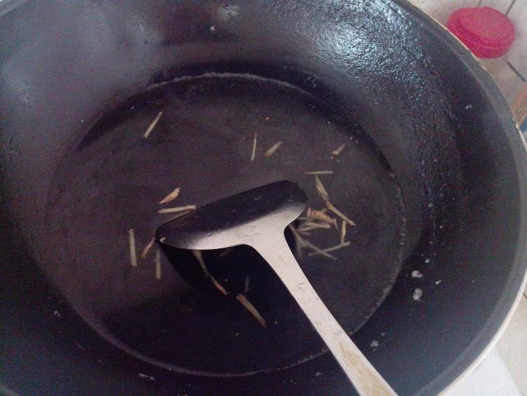 腊肉米粉步骤3