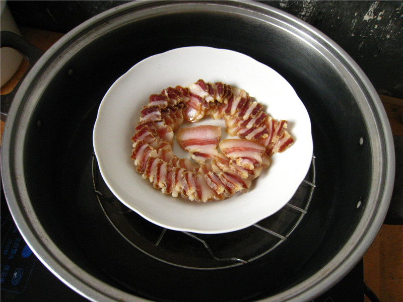 杏鲍菇炒腊肉步骤4