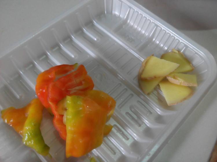 竹笋木耳炒腊肉步骤4