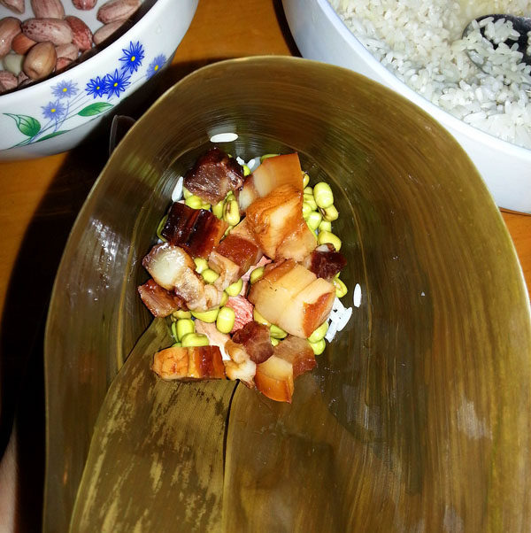 腊肉花生粽子步骤10