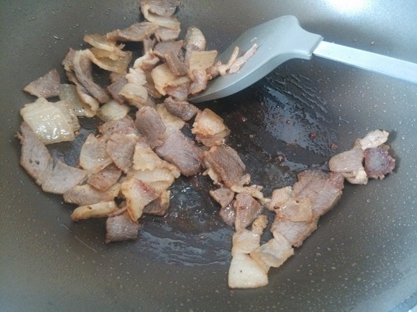 家常炒腊肉步骤5