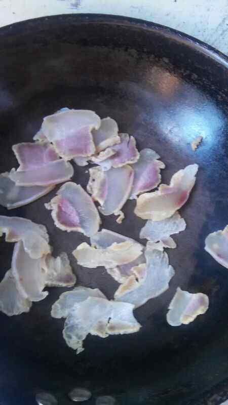 腊肉芹菜炒豆干步骤5