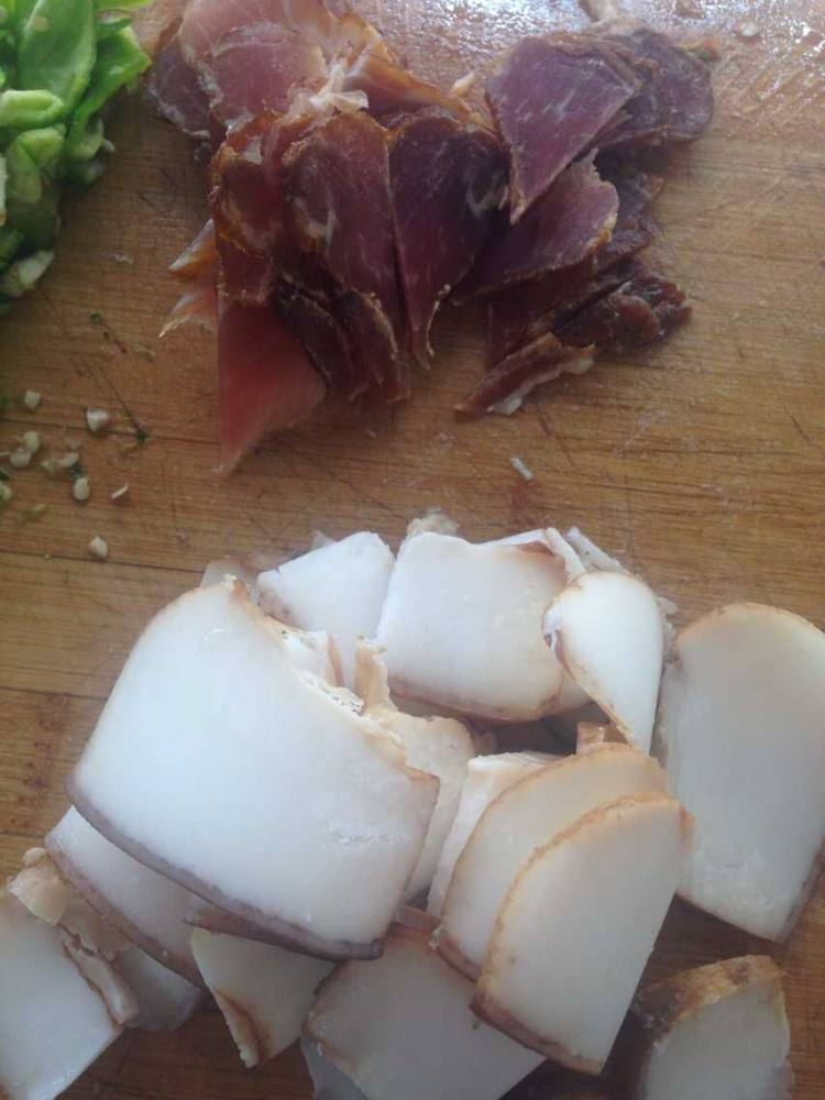豆角炒腊肉步骤3