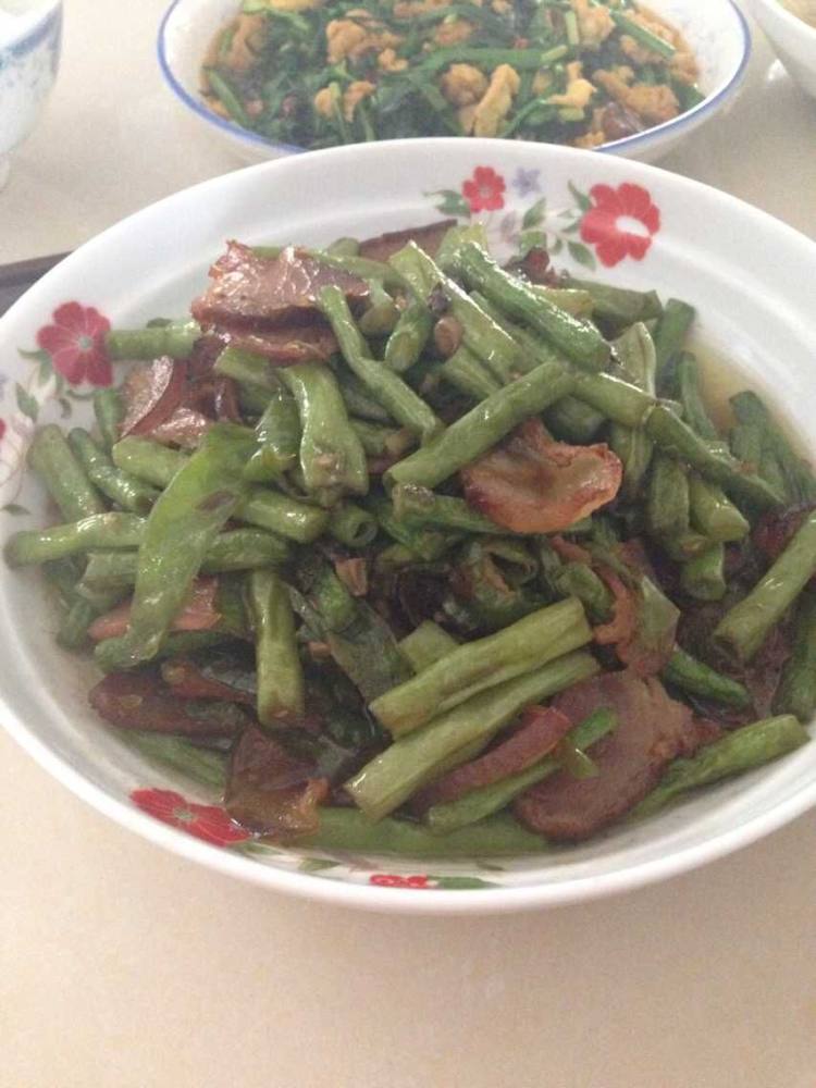 豆角炒腊肉步骤8