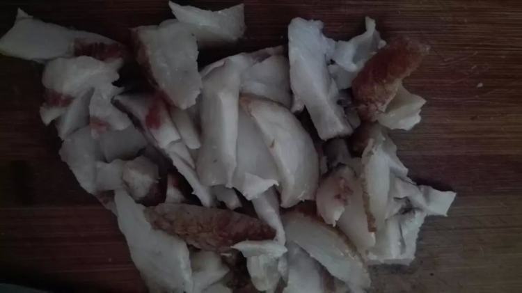竹笋炒腊肉步骤1