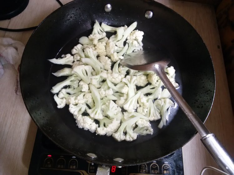花菜炒腊肉步骤2