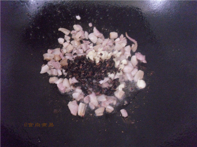 腊肉蒜蓉豉香粉条步骤6