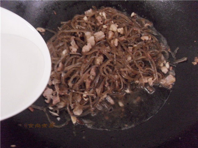 腊肉蒜蓉豉香粉条步骤8