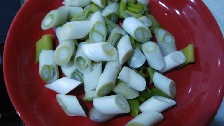 豆豉大葱炒腊肉步骤4
