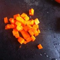 豌豆腊肉焖饭步骤5