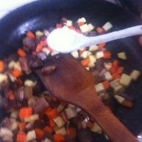 豌豆腊肉焖饭步骤11