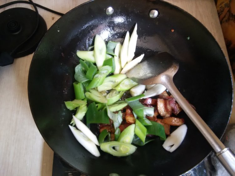 葱暴腊肉步骤5